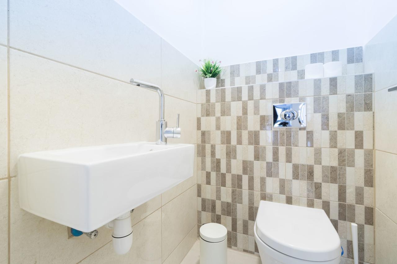 Luxury One-Bedroom Apartment/Parking In City Center Jerusalem Exterior foto
