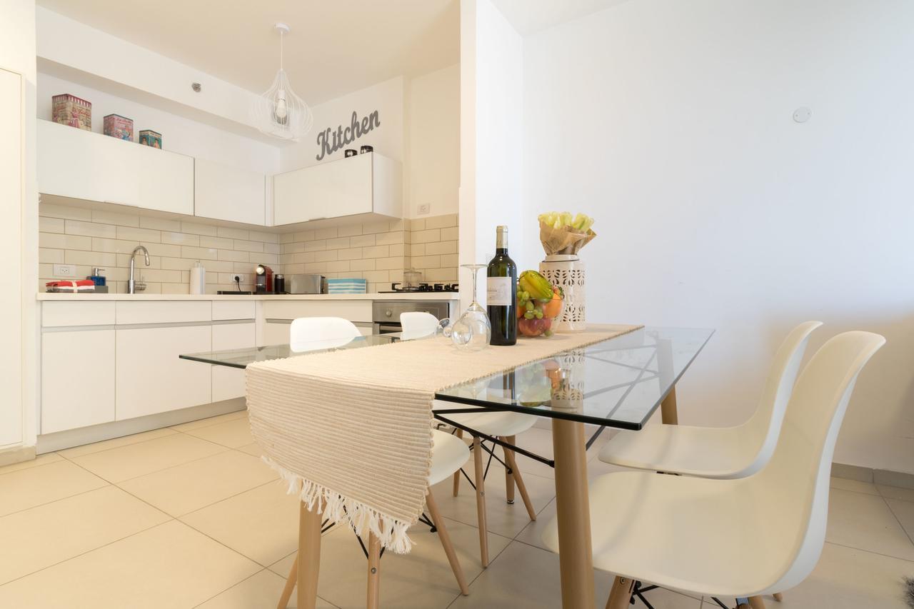 Luxury One-Bedroom Apartment/Parking In City Center Jerusalem Exterior foto