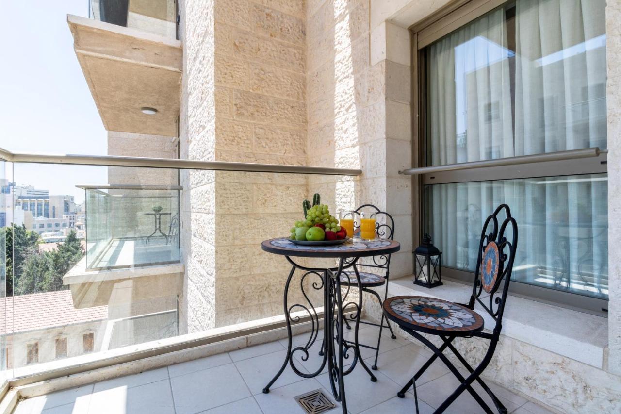 Luxury One-Bedroom Apartment/Parking In City Center Jerusalem Exterior foto